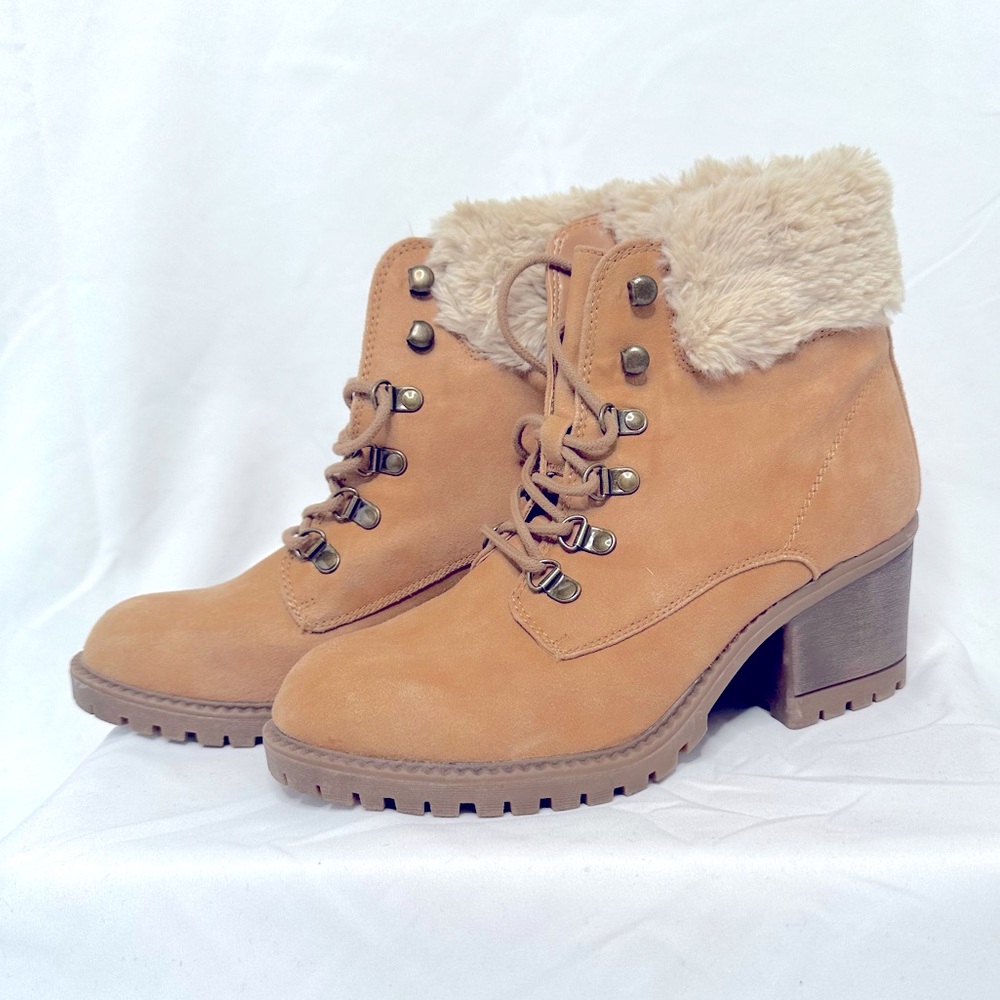 NWOT tan suede fur boots